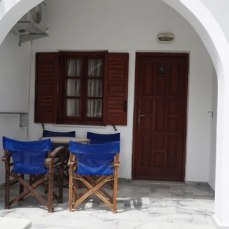 Apartment Black Kamari (Santorini)